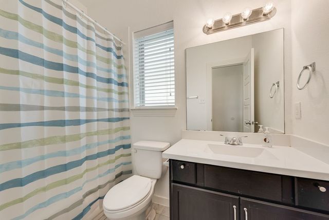 3411 Blue Granite Lane, Heartland, TX 75126