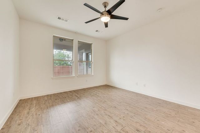 3411 Blue Granite Lane, Heartland, TX 75126