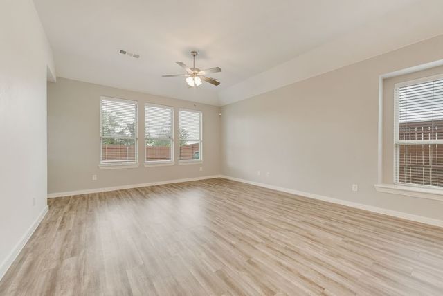 3411 Blue Granite Lane, Heartland, TX 75126