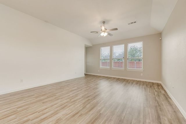 3411 Blue Granite Lane, Heartland, TX 75126