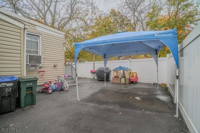 74 Lincoln Pl, Irvington Twp., NJ 07111