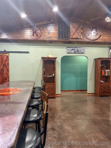 71377 S 4637 Road, Tahlequah, OK 74464