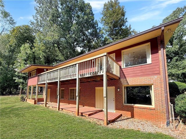 625 Forest Road, Athens, GA 30605