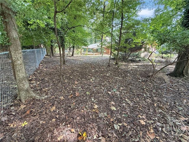 625 Forest Road, Athens, GA 30605