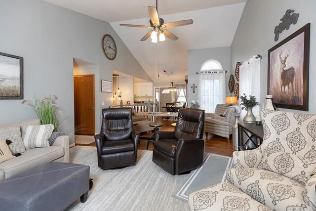 1626 Stacy LANE, Fort Atkinson, WI 53538