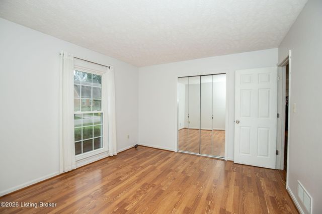 11511 Carriage Rest Ct, Louisville, KY 40243