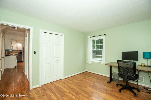 11511 Carriage Rest Ct, Louisville, KY 40243