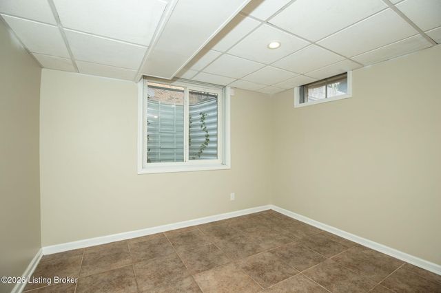 11511 Carriage Rest Ct, Louisville, KY 40243