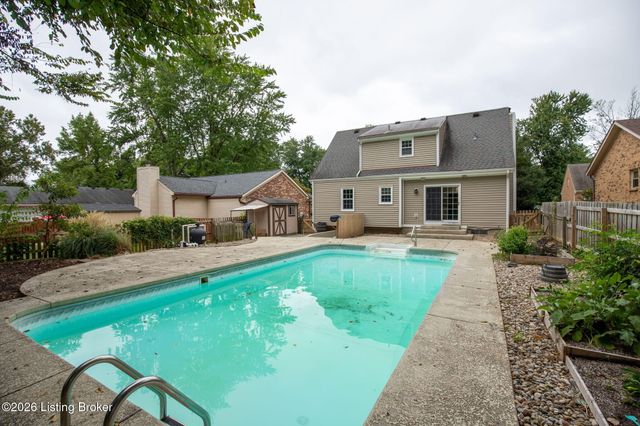 11511 Carriage Rest Ct, Louisville, KY 40243