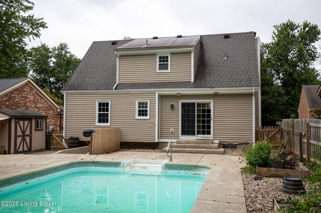 11511 Carriage Rest Ct, Louisville, KY 40243