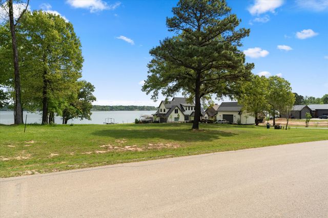 355 Waters Edge Lane, Scroggins, TX 75480