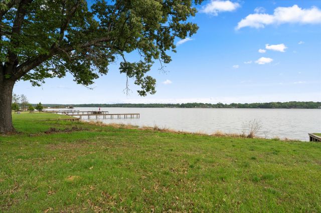 355 Waters Edge Lane, Scroggins, TX 75480