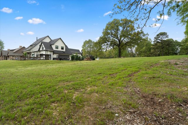 355 Waters Edge Lane, Scroggins, TX 75480