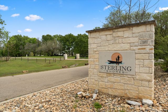 355 Waters Edge Lane, Scroggins, TX 75480