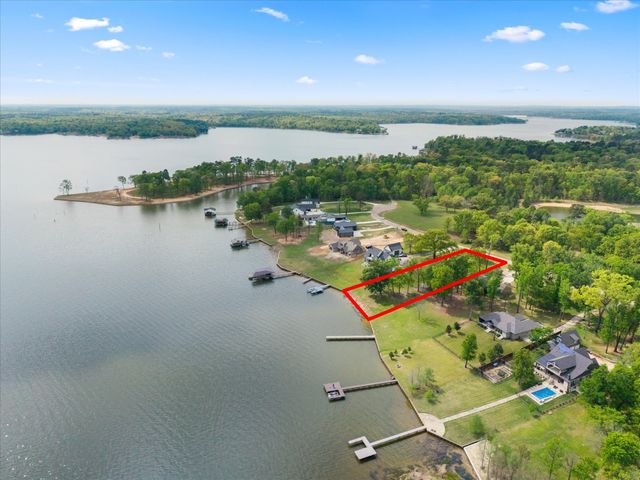 355 Waters Edge Lane, Scroggins, TX 75480