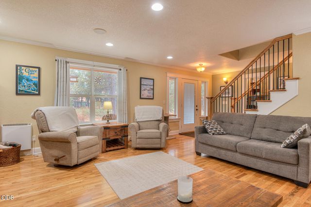 16116 Mountain Goat Lane, Bend, OR 97707