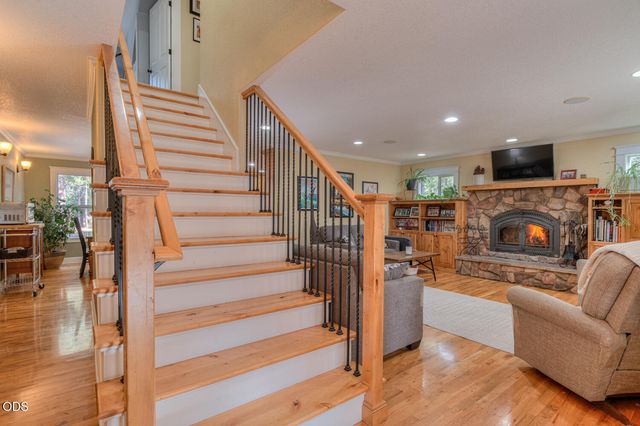 16116 Mountain Goat Lane, Bend, OR 97707
