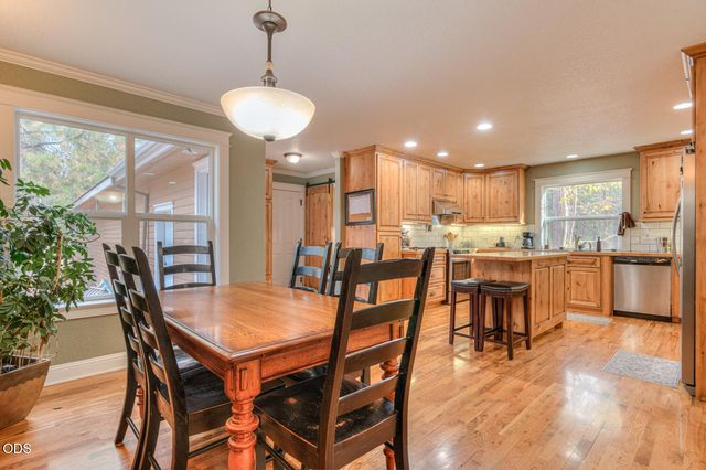 16116 Mountain Goat Lane, Bend, OR 97707