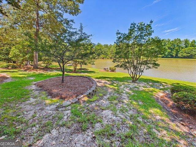 114 Holly Drive, Warner Robins, GA 31088