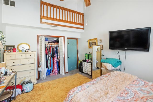 25 Meadow Pond Dr J, Leominster, MA 01453