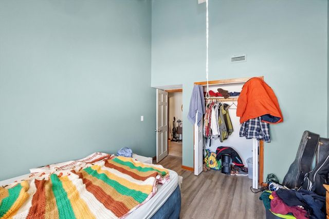 25 Meadow Pond Dr J, Leominster, MA 01453