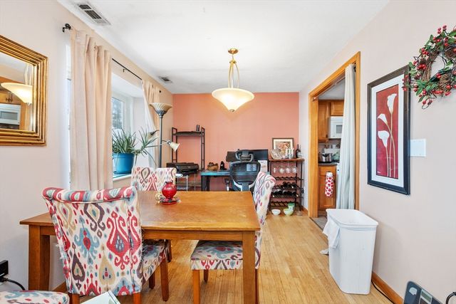 25 Meadow Pond Dr J, Leominster, MA 01453