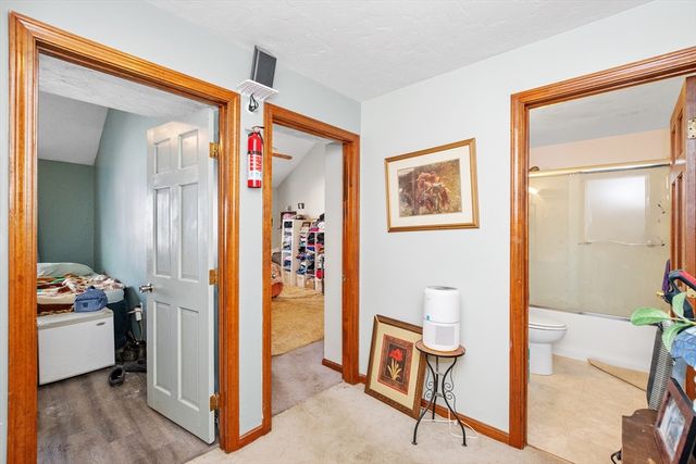 25 Meadow Pond Dr J, Leominster, MA 01453