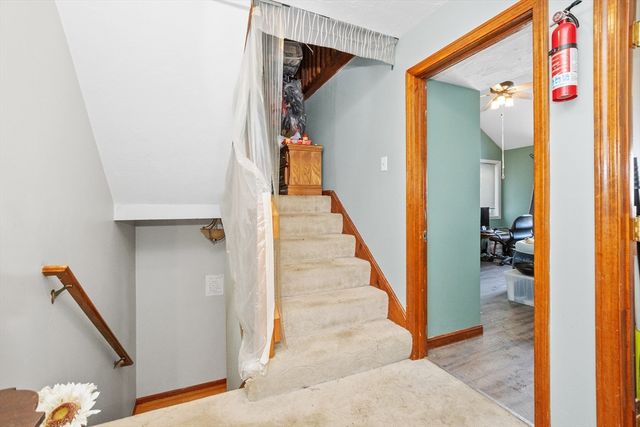 25 Meadow Pond Dr J, Leominster, MA 01453