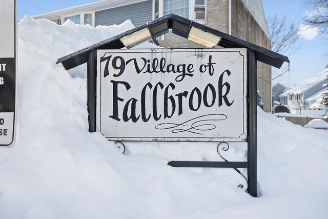 25 Meadow Pond Dr J, Leominster, MA 01453