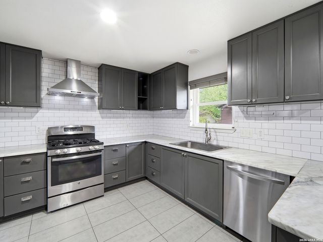 5407 King Albert, San Antonio, TX 78229