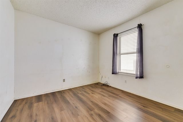 2523 Beverly Hills Lane, Mesquite, TX 75150