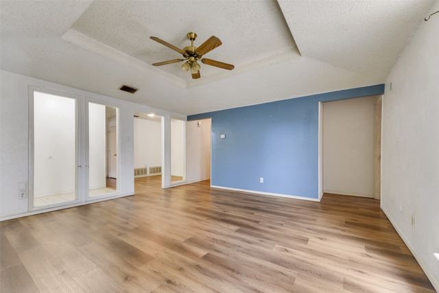 2523 Beverly Hills Lane, Mesquite, TX 75150