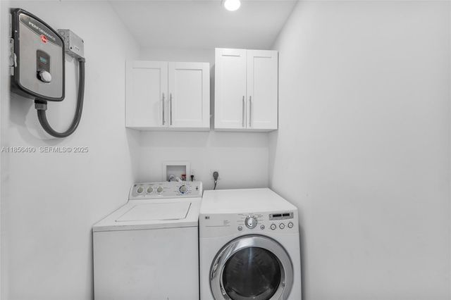 949 SE 5th Street, Deerfield Beach, FL 33441