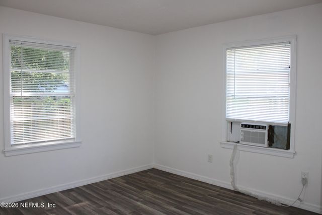 3661 CASCADE Road, Jacksonville, FL 32207