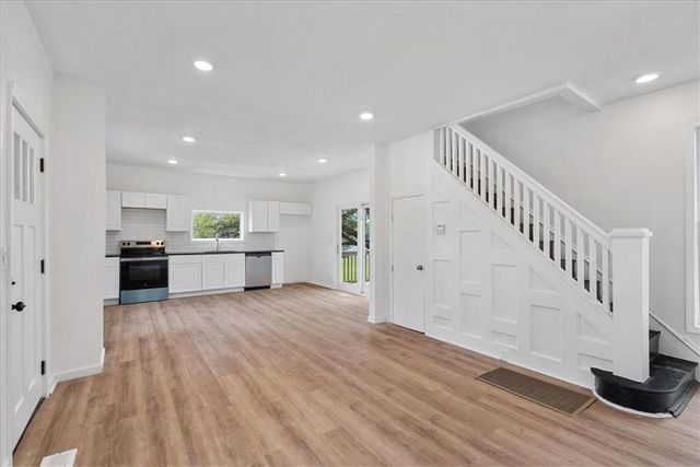 125 S Cambell Street, Pleasant Hill, MO 64080