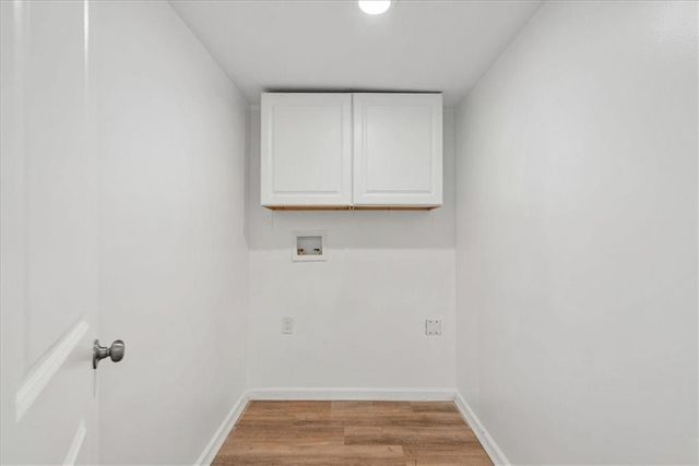 125 S Cambell Street, Pleasant Hill, MO 64080
