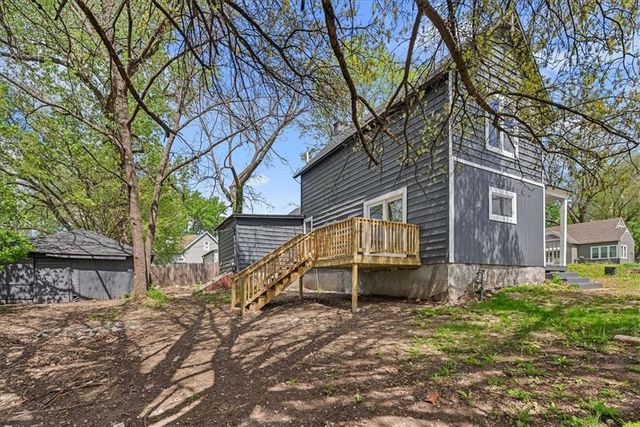 125 S Cambell Street, Pleasant Hill, MO 64080