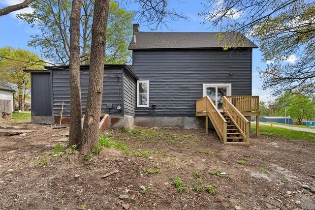 125 S Cambell Street, Pleasant Hill, MO 64080