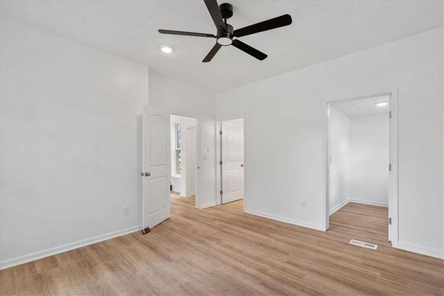 125 S Cambell Street, Pleasant Hill, MO 64080