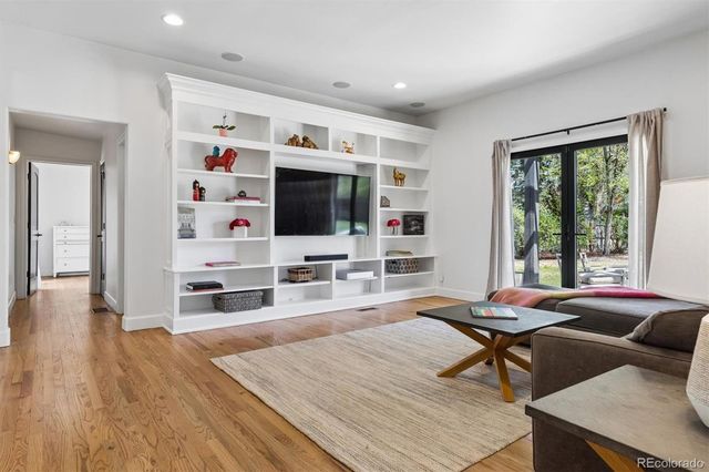 2500 S Jackson Street, Denver, CO 80210