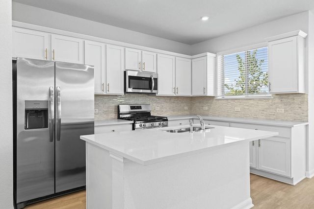 2208B Cornfield DR, Pflugerville, TX 78660