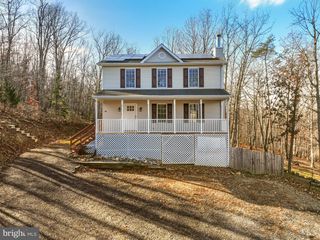 112 WALKER FARM DR, Front Royal, VA 22630