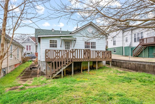 407 S 2nd St, Clarksville, TN 37040