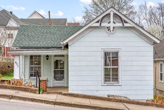 407 S 2nd St, Clarksville, TN 37040