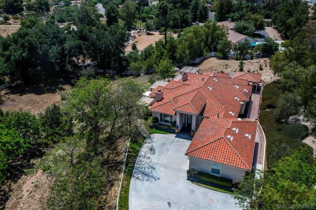 41025 Los Ranchos Cir, Temecula, CA 92592