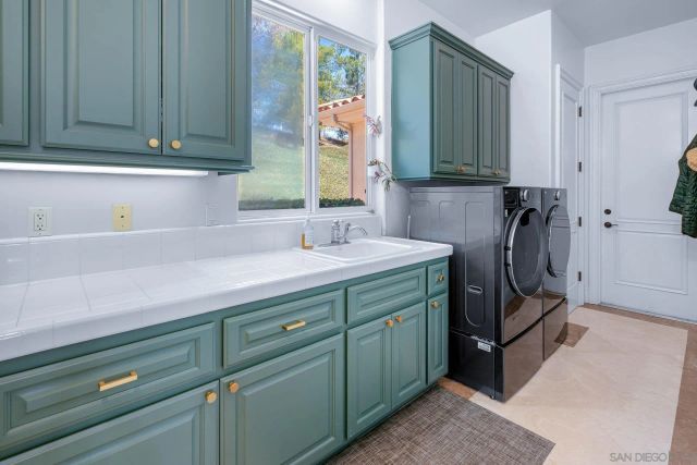 41025 Los Ranchos Cir, Temecula, CA 92592