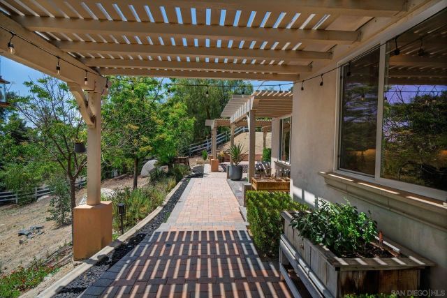41025 Los Ranchos Cir, Temecula, CA 92592