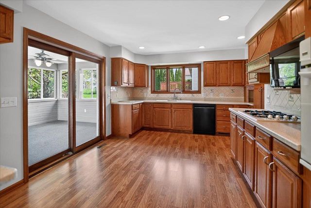 409 Badger Lane, Waunakee, WI 53597