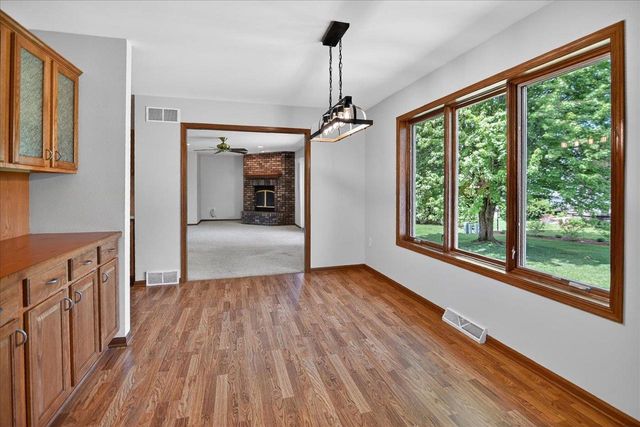 409 Badger Lane, Waunakee, WI 53597
