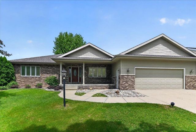409 Badger Lane, Waunakee, WI 53597